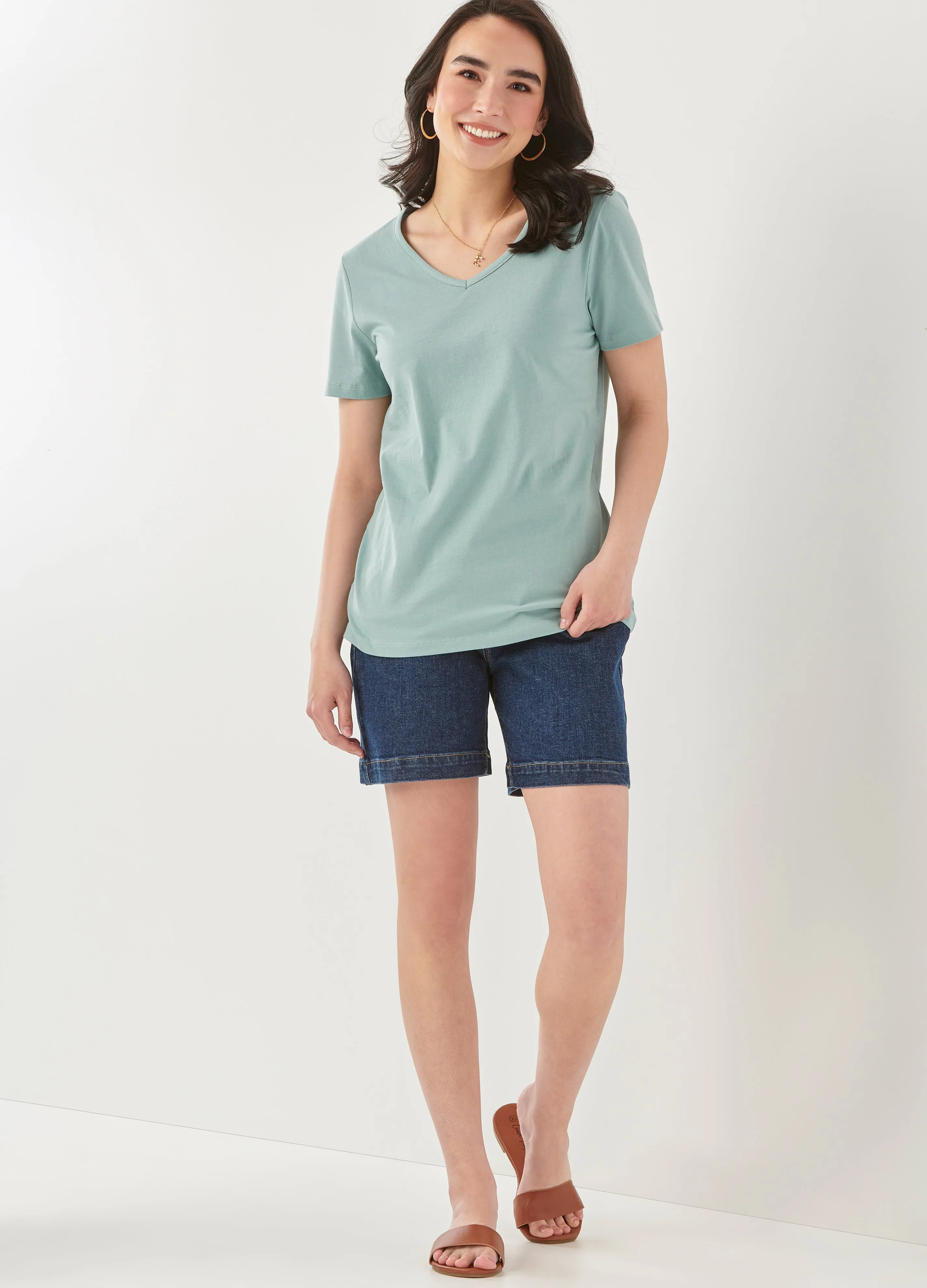 Charlie Paige Basic V-Neck Tee