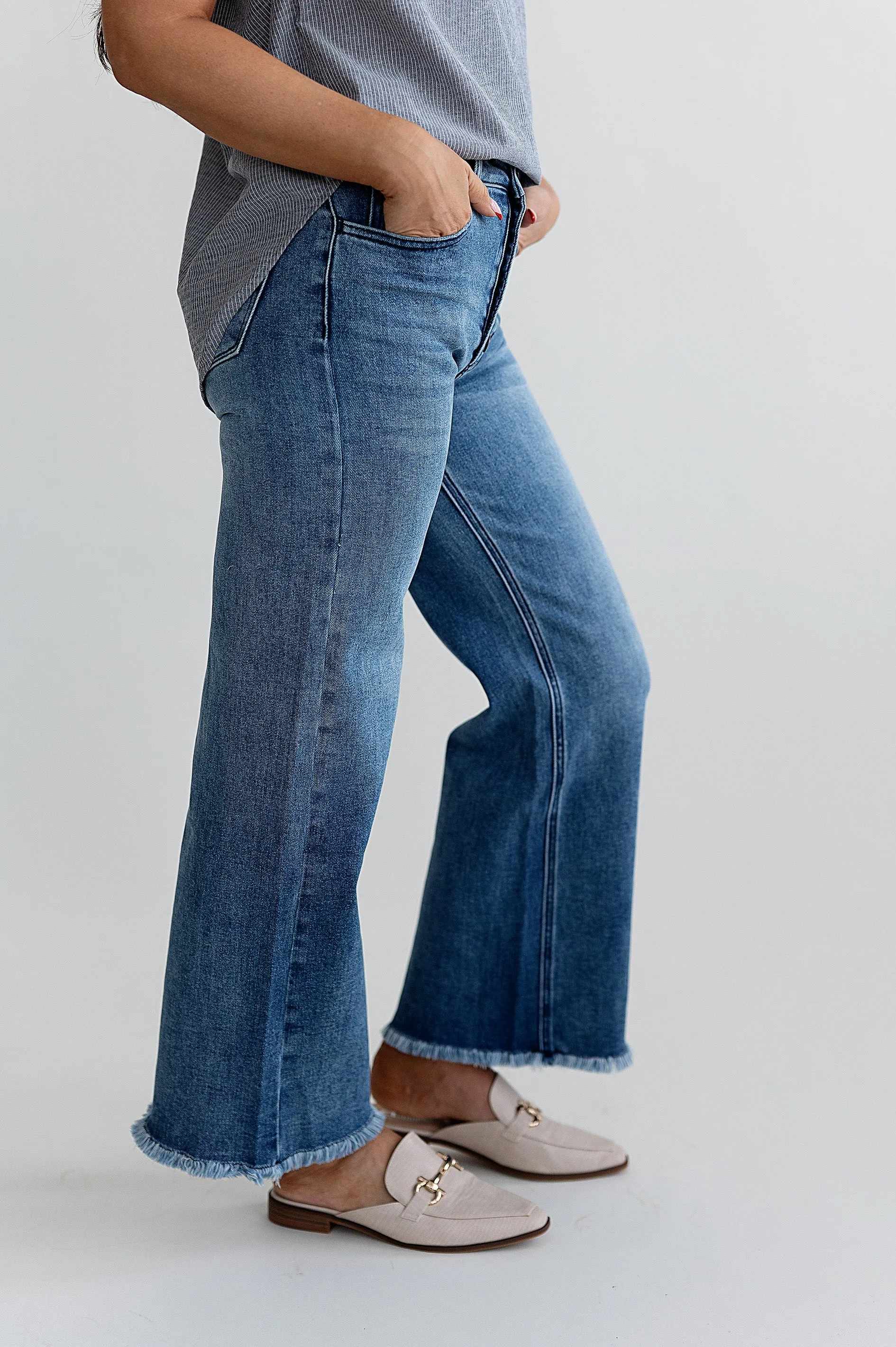 Kara Wide Leg Jean - Size 26/5 Left