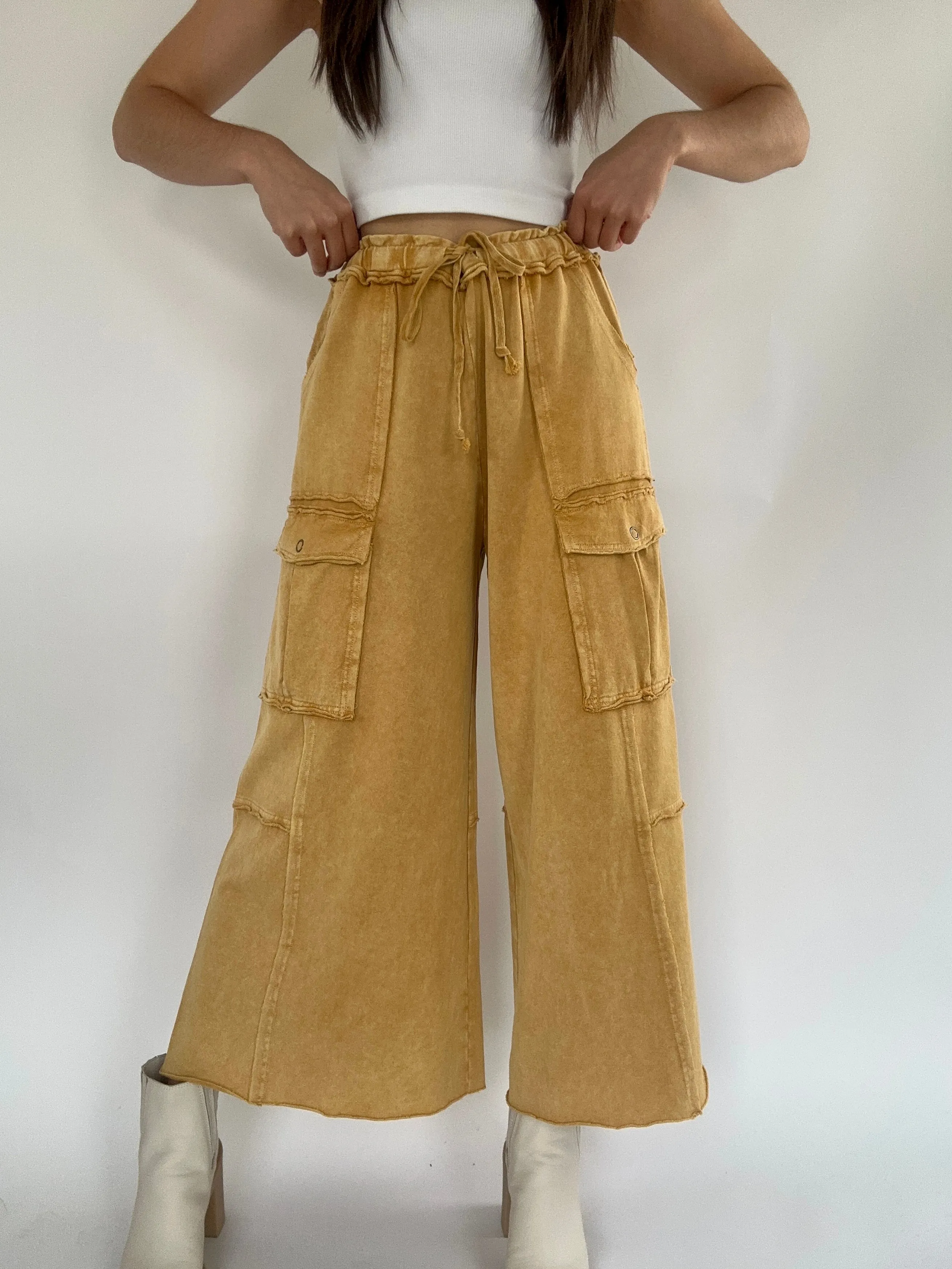 Middle Of The Road Pants - Mustard