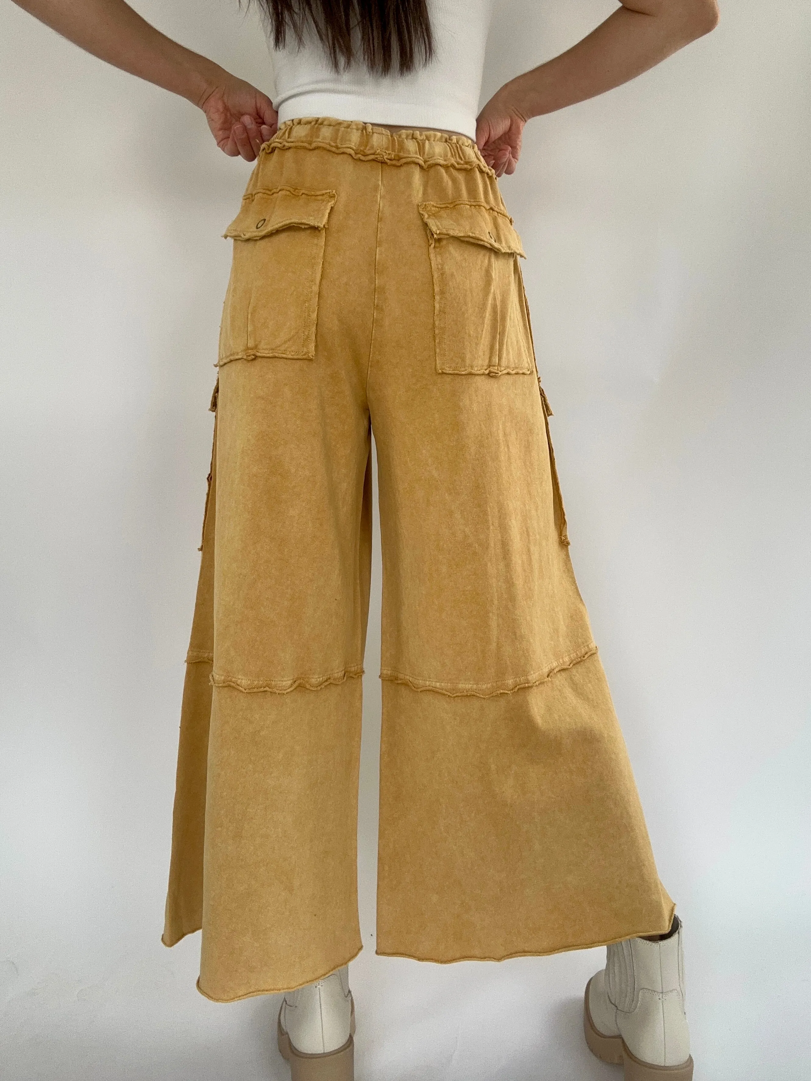 Middle Of The Road Pants - Mustard